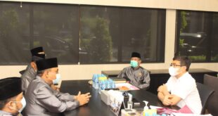 Jajaran pengurus Dewan Pimpinan Wilayah Lembaga Dakwah Islam Indonesia (DPW LDII) Provinsi Jawa Timur melakukan audiensi dengan Direktur Intelkam Polda Jawa Timur di Gedung Direktoriat Intelkam, Surabaya, Jumat (5/3).