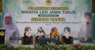 Seminar Wanita dan pelantikan Wanita LDII Jatim, Sabtu (18/12), di Aula Ponpes Sabilurrosyidin Annur, Surabaya.